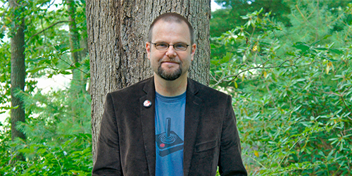 Alan Gratz